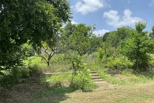 508 N 1st St, Cranfills Gap, TX 76637 - Photo 10