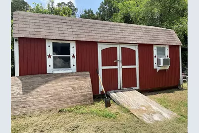 508 N 1st Street, Cranfills Gap, TX 76637 - Photo 14