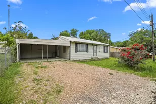 303 W Davis St, Blue Ridge, TX 75424 - Photo 1