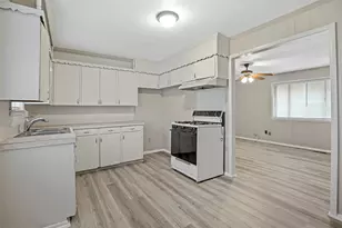 303 W Davis St, Blue Ridge, TX 75424 - Photo 6
