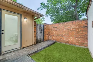 10316 Ridge Oak St, Dallas, TX 75227 - Photo 12