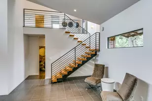 919 Knott Pl, Dallas, TX 75208 - Photo 4