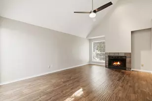 2927 S Bend Dr, Dallas, TX 75229 - Photo 4