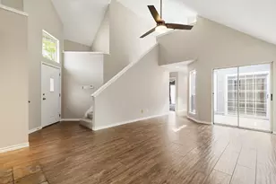 2927 S Bend Dr, Dallas, TX 75229 - Photo 2