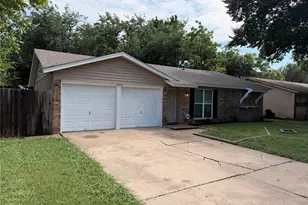 1005 Fairfax Ct, Arlington, TX 76015 - Photo 2