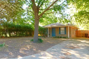 1114 E Mulberry St, Denton, TX 76205 - Photo 2