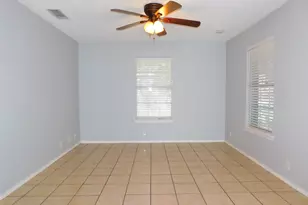 1114 E Mulberry St, Denton, TX 76205 - Photo 6