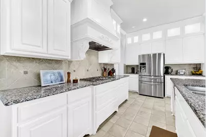 2248 Hidalgo Drive, Carrollton, TX 75010 - Photo 14