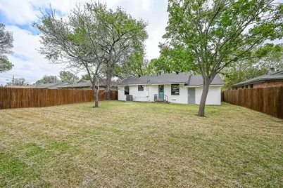 2729 Lockhart Avenue, Dallas, TX 75228 - Photo 18