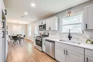 2729 Lockhart Ave, Dallas, TX 75228 - Photo 4