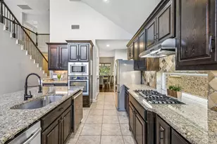 15632 Sweetpine Ln, Roanoke, TX 76262 - Photo 10