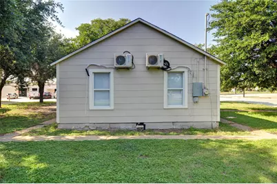 300 Meadow Park Drive, White Settlement, TX 76108 - Photo 22