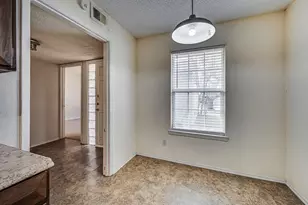 811 Pebble Beach Dr, Garland, TX 75043 - Photo 4