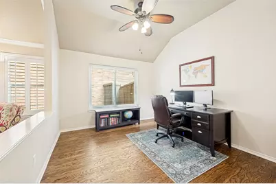 2119 Shumard Oak Lane, Irving, TX 75063 - Photo 10