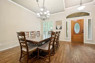 2119 Shumard Oak Ln, Irving, TX 75063 - Photo 4