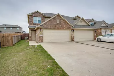 5007 Sanger Circle Drive, Sanger, TX 76266 - Photo 2