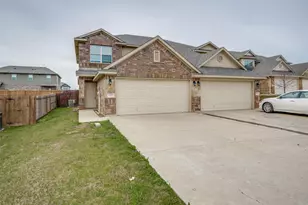 5007 Sanger Cir Dr, Sanger, TX 76266 - Photo 2