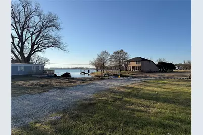 3905 Montgomery Drive, Granbury, TX 76049 - Photo 8