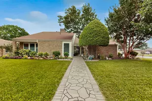 1808 Cherbourg Dr, Plano, TX 75075 - Photo 2