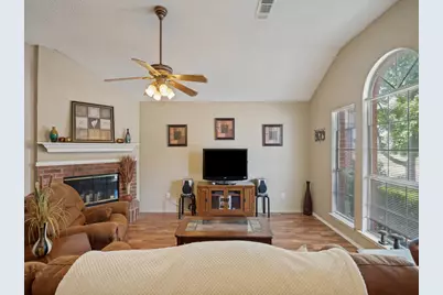 [Address not provided], Grand Prairie, TX 75052 - Photo 4