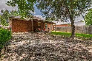 629 Forest Oaks Dr, Grand Prairie, TX 75052 - Photo 24