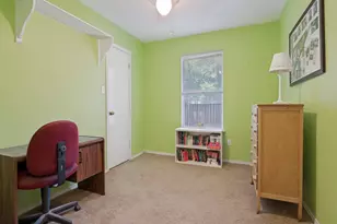 629 Forest Oaks Dr, Grand Prairie, TX 75052 - Photo 16
