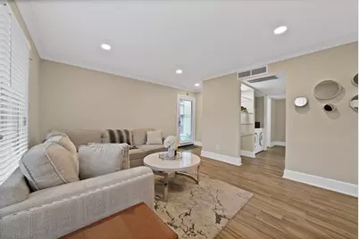 5904 Sandhurst Lane #145, Dallas, TX 75206 - Photo 8