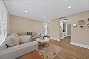 5904 Sandhurst Ln, Dallas, TX 75206 - Photo 8