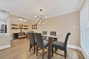 5904 Sandhurst Ln, Dallas, TX 75206 - Photo 8