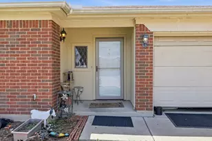 6406 Nicole Way, Arlington, TX 76002 - Photo 2