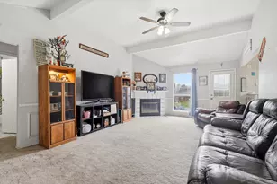 6406 Nicole Way, Arlington, TX 76002 - Photo 4