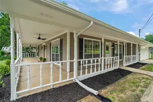 301 E 2nd St, Weatherford, TX 76086 - Photo 2