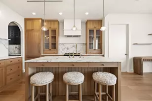 3130 N Harwood St, Dallas, TX 75201 - Photo 2