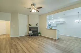10513 Fossil Hill Dr, Fort Worth, TX 76131 - Photo 2