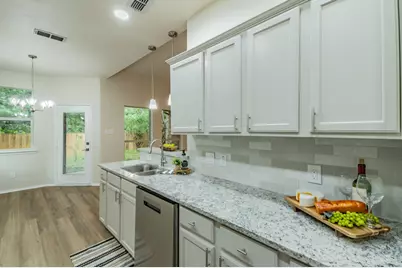 10513 Fossil Hill Drive, Fort Worth, TX 76131 - Photo 6