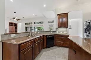 613 Pelican Hills Dr, Fairview, TX 75069 - Photo 12