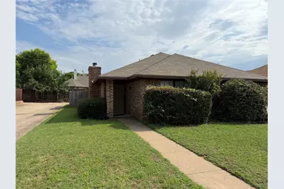 4621 Sausalito Drive, Arlington, TX 76016 - Photo 1