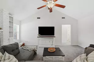 7005 Sao Paulo Ct, North Richland Hills, TX 76180 - Photo 14