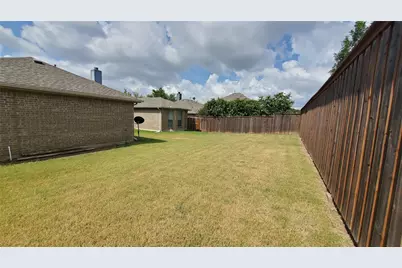 301 Ponderosa Trail, Murphy, TX 75094 - Photo 4