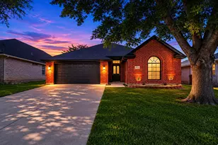 8737 San Joaquin Trail, Fort Worth, TX 76118 - Photo 4