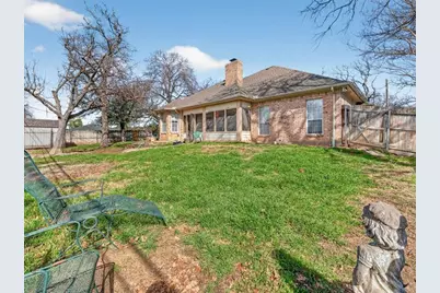 1704 S Bowen Road, Pantego, TX 76013 - Photo 34