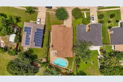 1926 Creek Wood Court, Irving, TX 75060 - Photo 22