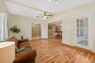 1926 Creek Wood Ct, Irving, TX 75060 - Photo 6