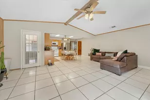 1926 Creek Wood Ct, Irving, TX 75060 - Photo 4