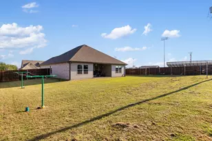 2101 Briarwood Dr, Bridgeport, TX 76426 - Photo 24