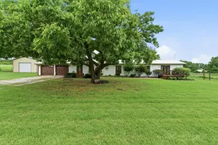 298 Co Rd 3940, Poolville, TX 76487 - Photo 2