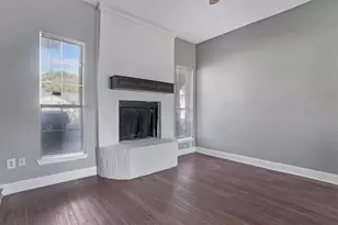 804 Custer St, Arlington, TX 76014 - Photo 4