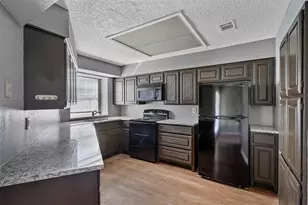 804 Custer St, Arlington, TX 76014 - Photo 8
