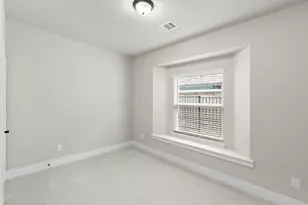 1112 Branching Brk Dr, McKinney, TX 75071 - Photo 4
