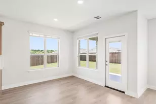 132 Silverleaf Dr, Balch Springs, TX 75181 - Photo 14